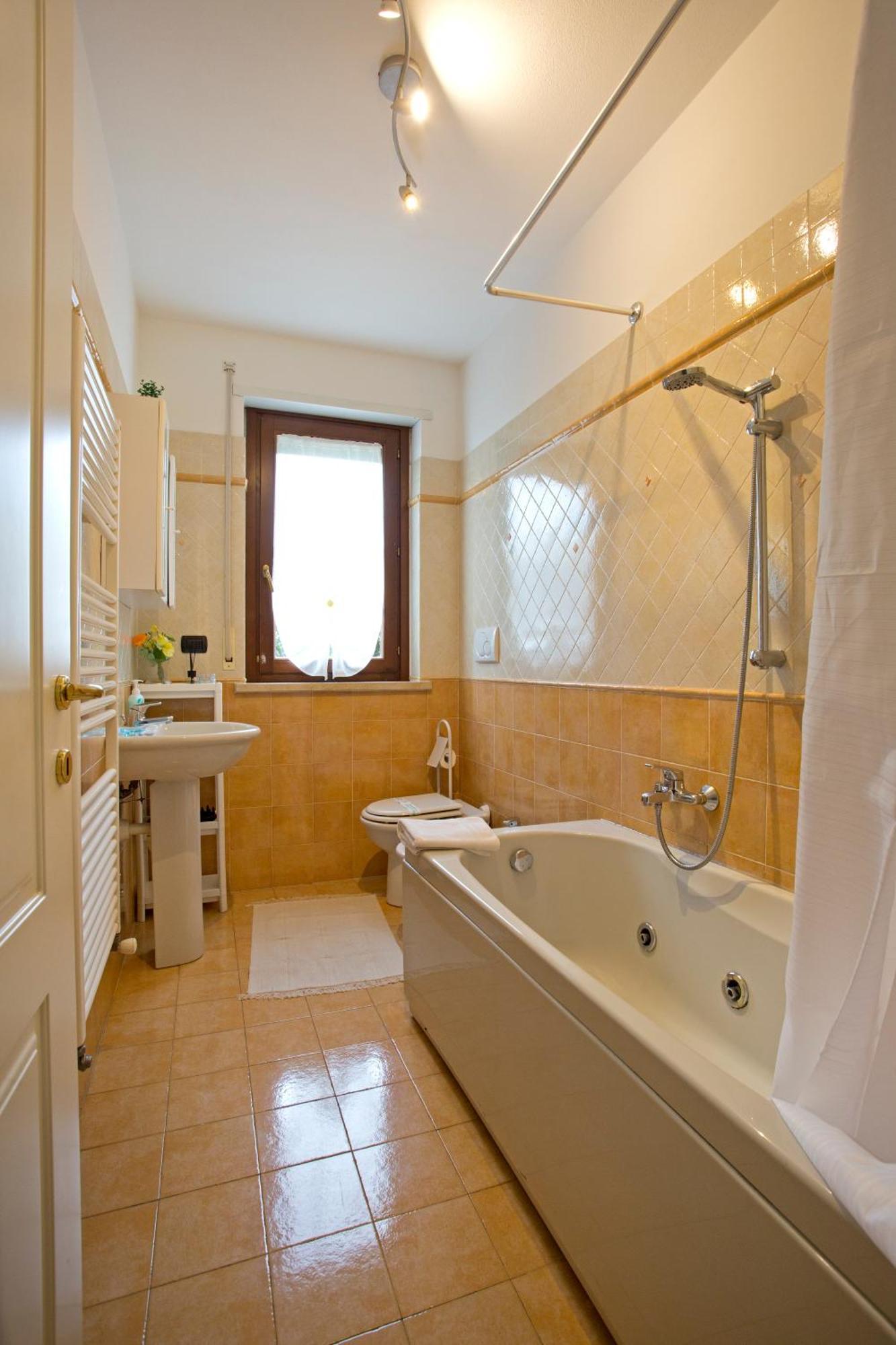 Casa Dei Filati, Cosy Flat With Garden And Parking Close To Lucca Kültér fotó